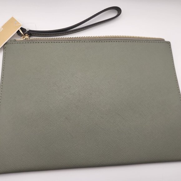 Michael Kors Ladies Large Clutch Wristlet Pouch Wallet NWT - Picture 2 of 2